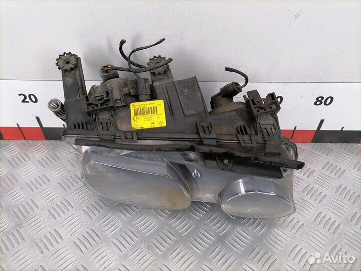 Фара передняя для BMW 3-Series (E46) 63126901970