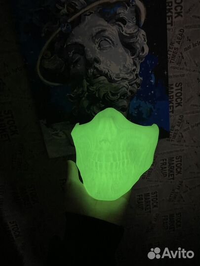 Маска из игры mortal combat для интерьера