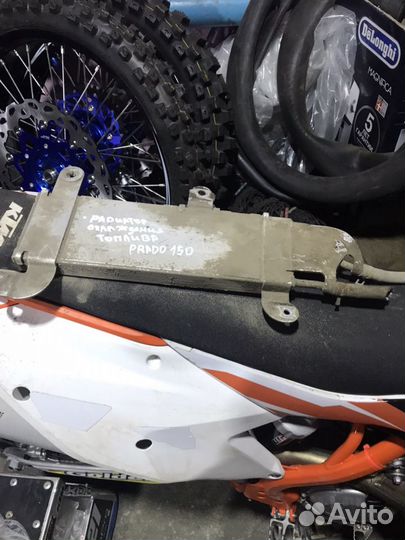 Радиатор охлаждения топлива тойота Ленд крузер 150