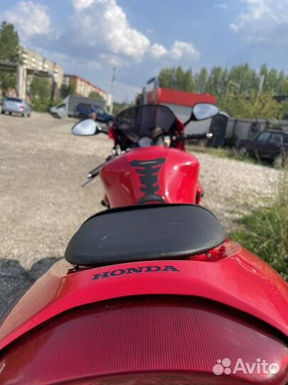Продам honda VTR1000F