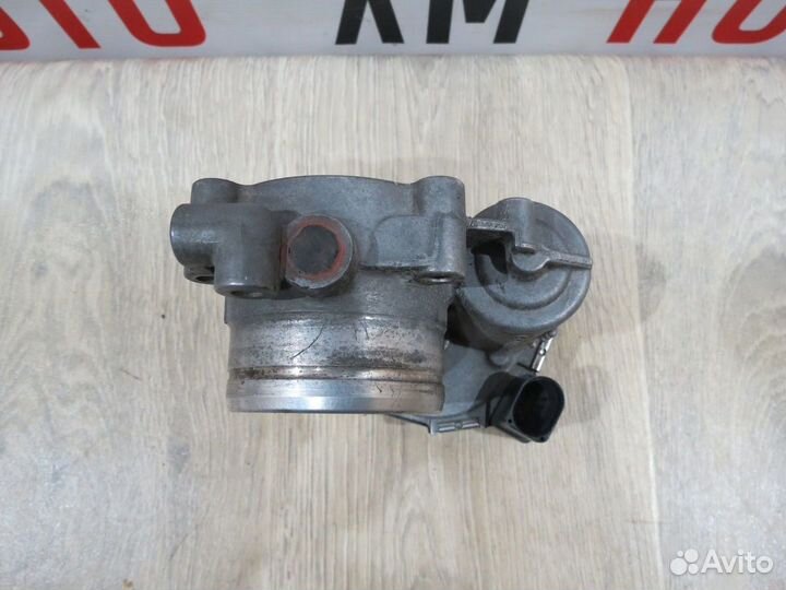 Заслонка дроссельная Volkswagen Passat B6