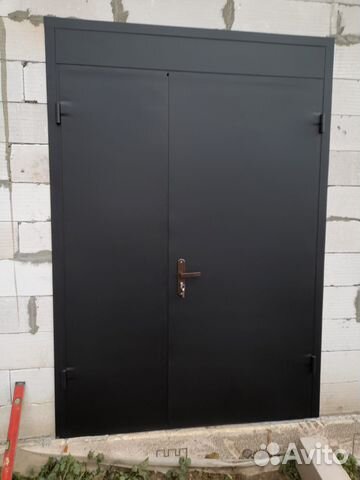 Металлические двери для хозяйственных построек