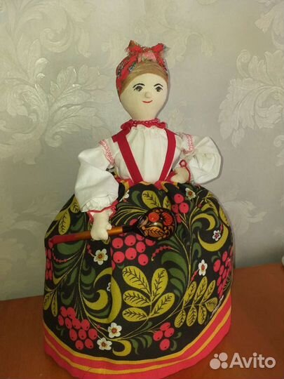Кукла грелка на чайник