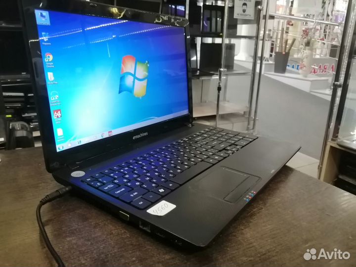 Надежный Ноутбук eMachines E732Z