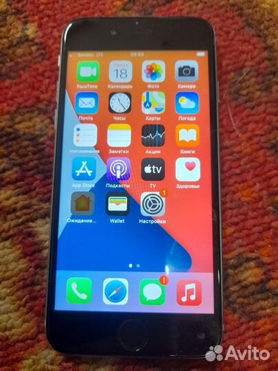 iPhone 6S, 64 ГБ