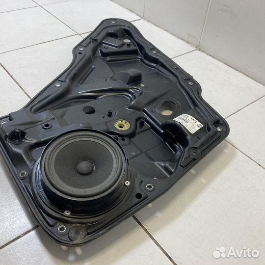 Стеклоподъемник электр. задний левый Volkswagen Ti