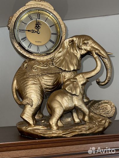 Часы Слоны