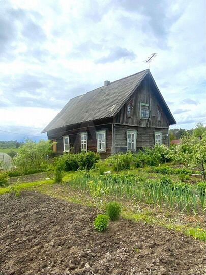 Дом 35 м² на участке 26,8 сот.