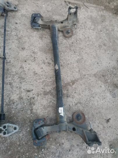 Балка подвески задняя Chevrolet Cruze J300 F16D3