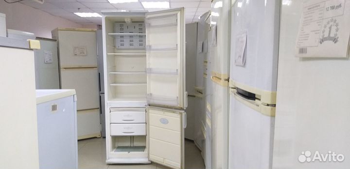 Холодильник Бирюса