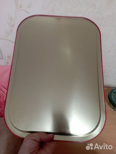 Поднос металлический