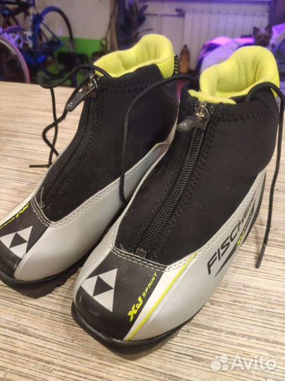 Лыжные ботинки Fisher крепление NNN, 31р и 35р