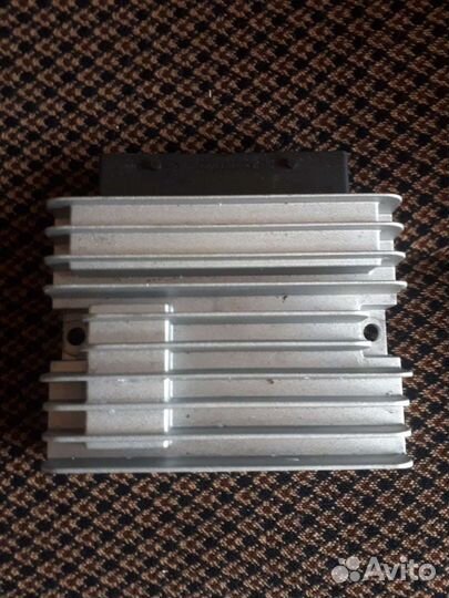 Усилитель мерседес 205