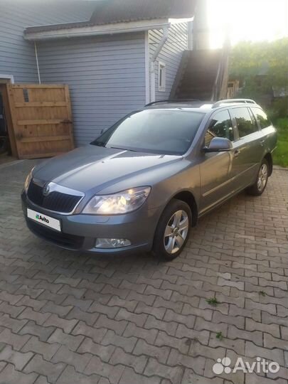 Skoda Octavia 1.8 AT, 2011, 220 000 км