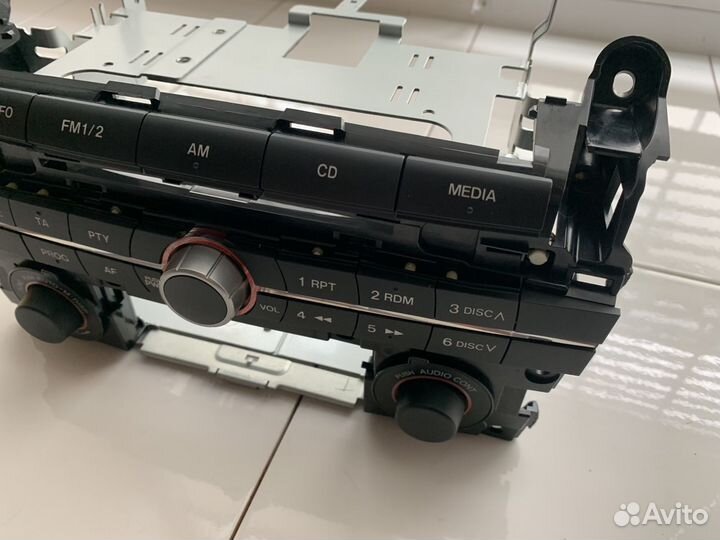 Панель магнитолы Mazda 3 BK 2002-2009 Оригинал