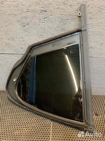 Стекло двери заднее правое Bmw 520I F10 N20 2015