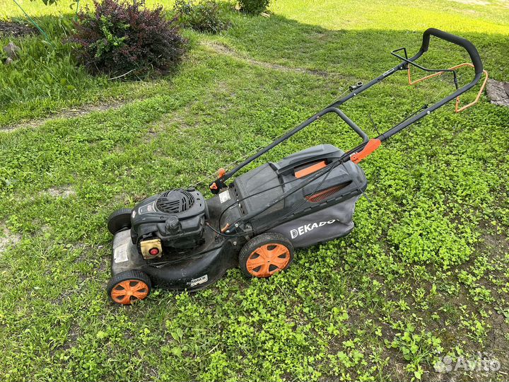 Газонокосилка бензиновая самоходная бу