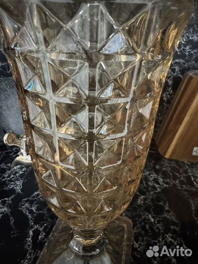 Кувшин с краном