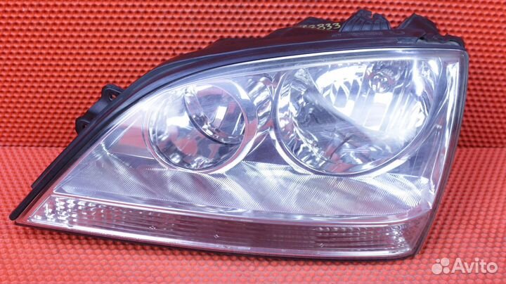 Фара левая Kia Sorento BL D4CB 92101-3E000