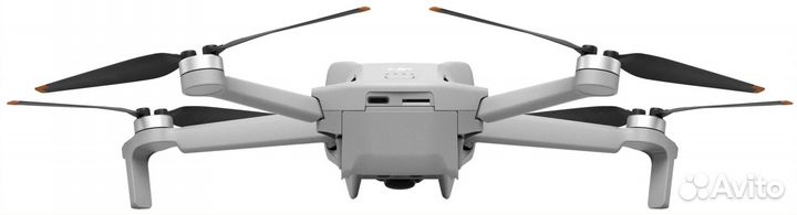 Квадрокоптер DJI Mini 3 (DJI RC) с пульт и дисплей