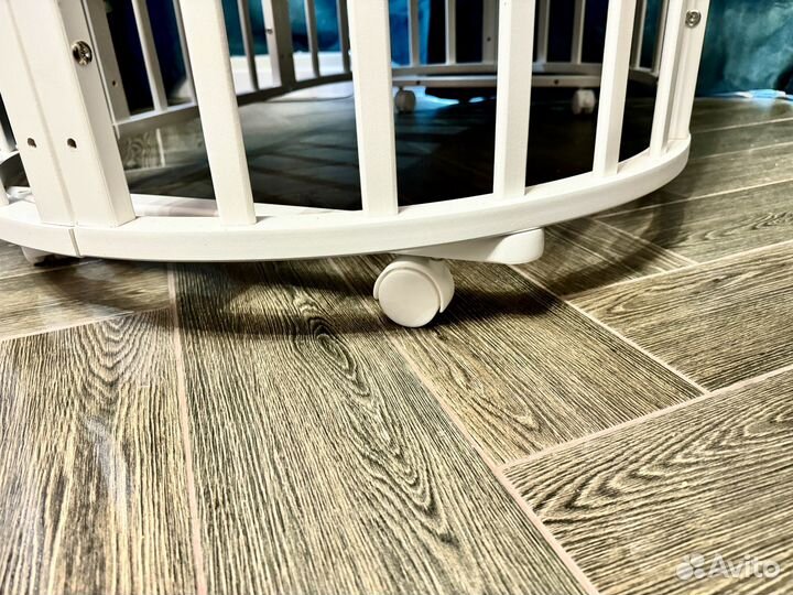 Детская кроватка с маятником трансформер