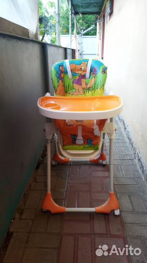 Стульчик для кормления happy baby berny v2