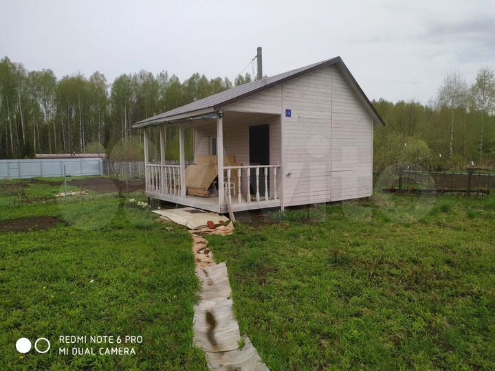 Дача 20 м² на участке 12 сот.