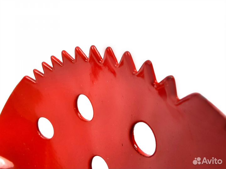 Черпак с деревянной ручкой окрашеный с зубцами (ма