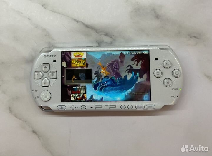 Sony PSP 3008 прошитая + 120 игр