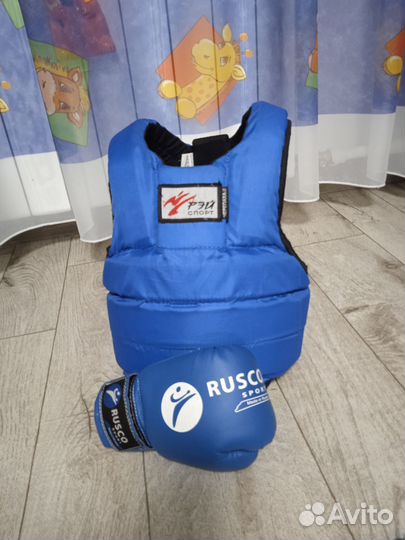 Защита (Жилет, перчатки) для единоборств