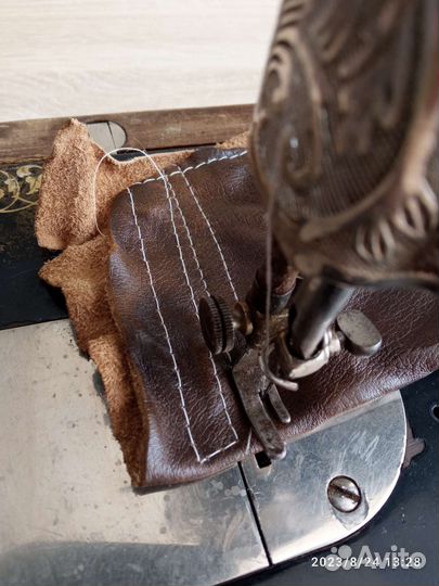 Швейная машинка по коже