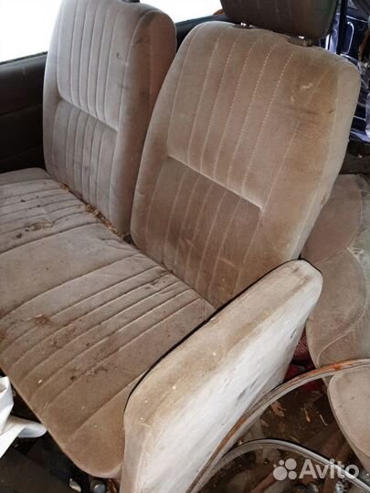 Сиденье задние Nissan Caravan 1996 arme 24