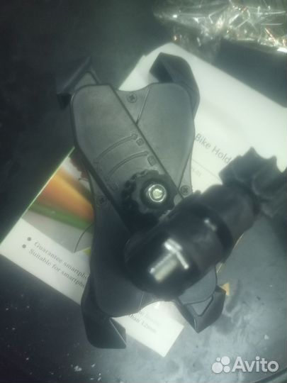 Универсальная подставка для телефона на велосипед