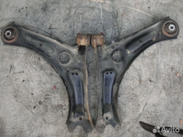 Рычаг передний левый правый VW VAG