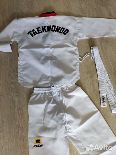 Форма для тхэквондо 130