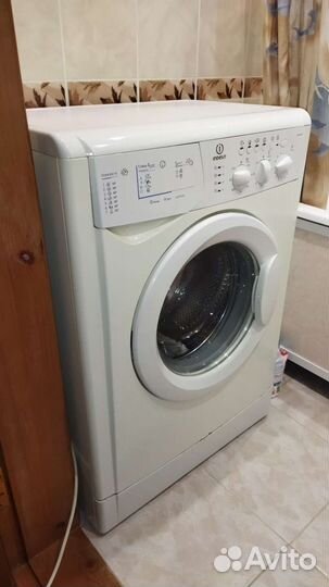 Стиральная машина indesit