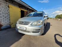 Toyota Avensis Verso 2.0 MT, 2004, 280 000 км, с пробегом, цена 1 100 000 руб.