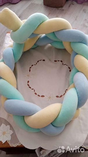 Бортик косичка в кроватку