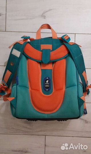 Рюкзак школьный
