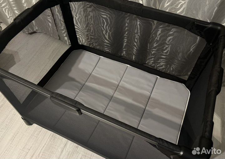 Манеж детский 4moms