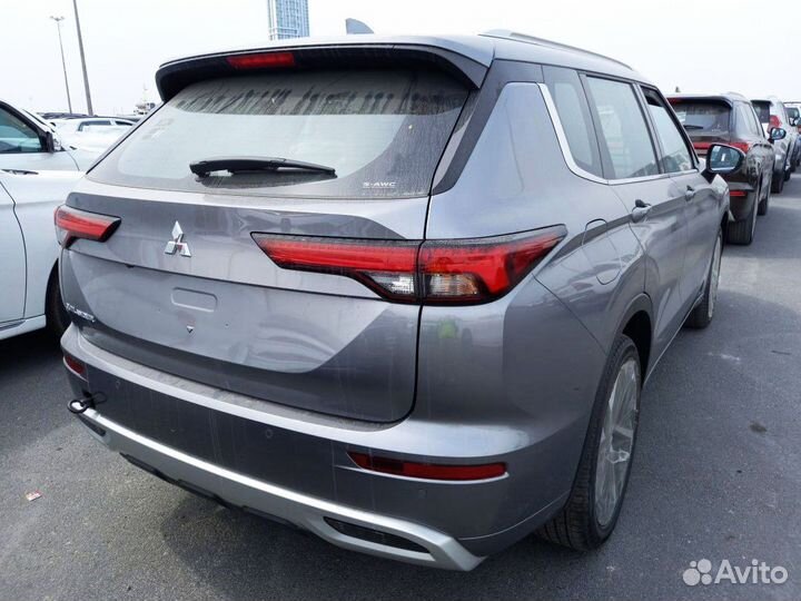 Mitsubishi Outlander 2.5 CVT, 2023