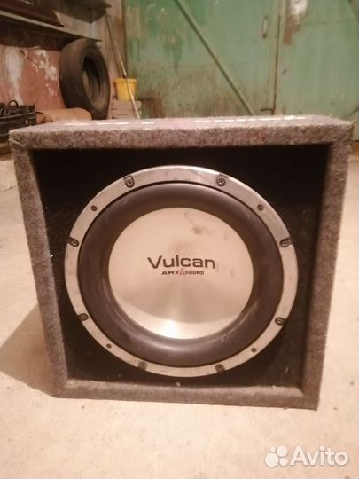 Активный сабвуфер