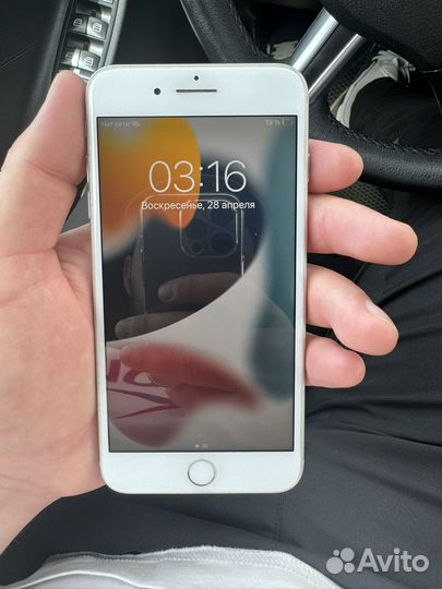 iPhone 8 Plus, 64 ГБ