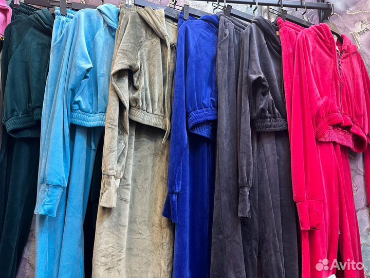 Костюм женский новый