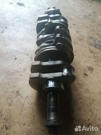 Коленвал двигателя X20DTH Опель 2.0 дизель