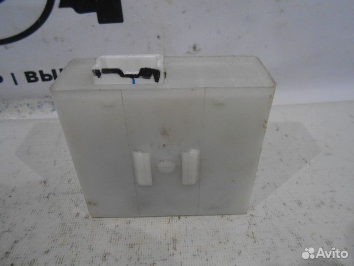 Блок иммобилайзера Nissan Avenir W11 1,8л АКПП