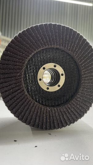 Круг торцевой лепестковый 125х22 А Р40 (прямой)