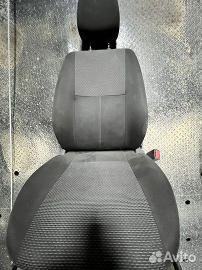 Сиденья гранта,калина