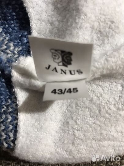 Зимняя шерстяная шапка Janus (р.43-45)