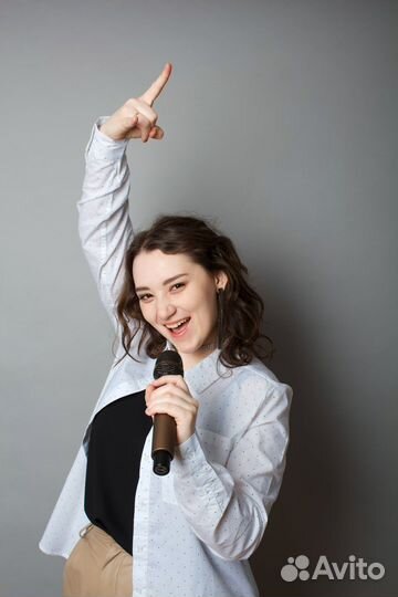 Ведущий тамада